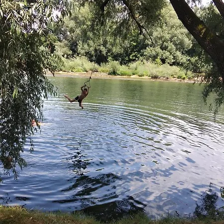 Pocitniska Hisa Val Tatil Evi
